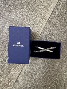 NWOT Swarovski Crystaldust Cross Cuff - Silver Crystal Pave Crossover Bracelet
